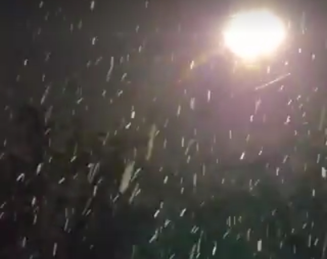 La ola polar trajo nieve a la capital tucumana