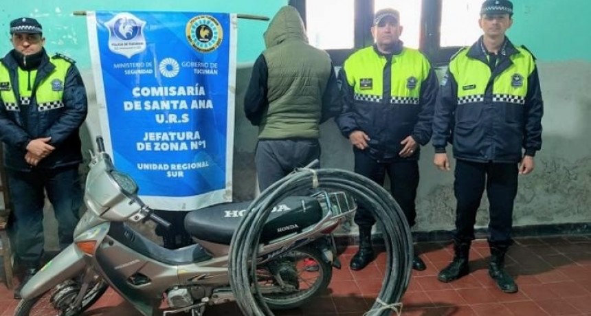 Recuperan mercadería robada y hallan moto hurtada