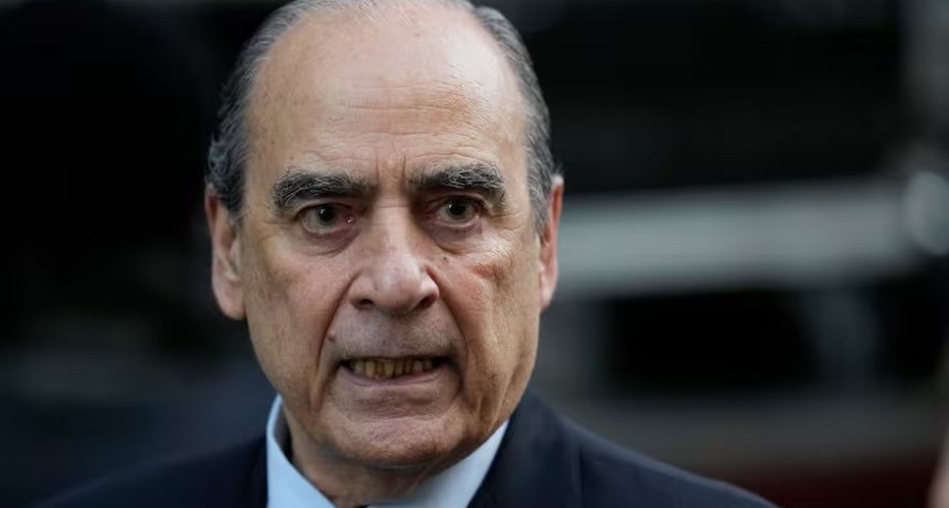 Francos anticipa veto a reformas previsionales y anuncia ley para dólares no declarados