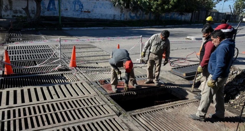 Renuevan sistema de drenaje en avenida Colón para prevenir inundaciones