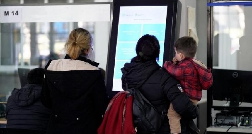 Ahora los menores tucumanos podrán viajar con pasaporte sin restricciones