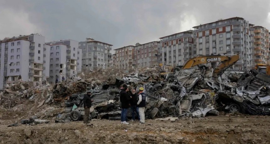 Sismo en Turquía deja una menor muerta y 69 heridos