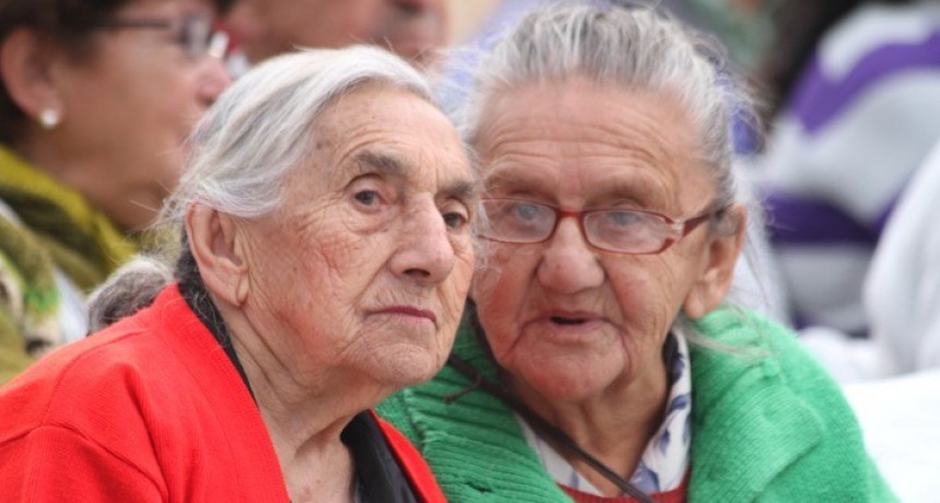 Claves para proteger a adultos mayores en invierno