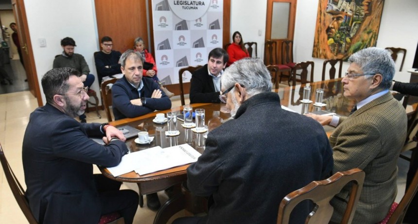 La Legislatura avanza en titularización docente y reformas a ONG’s