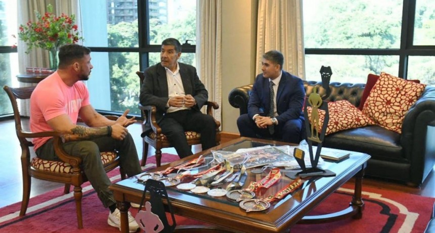 El Vicegobernador recibió al campeón sudamericano de fisicoculturismo