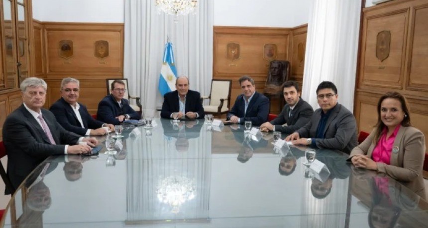 Francos y gobernadores buscan acuerdos sobre fondos provinciales