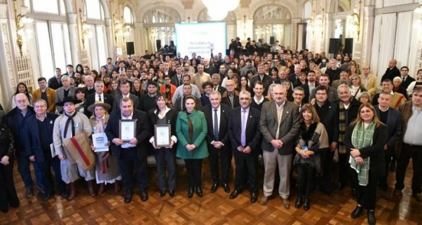 El Gobierno de Tucumán distingue a 100 embajadores con la Marca Tucumán