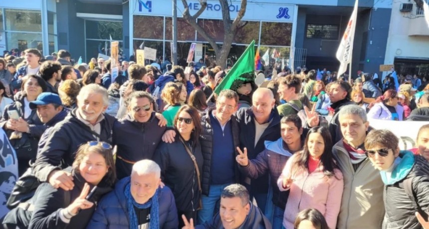 Sandra Mendoza, Juan Manzur, Pablo Yedlin y Javier Noguera encabezaron apoyo tucumano a CFK