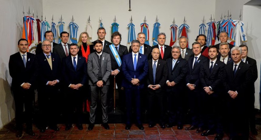El Gobierno convoca al Consejo de Mayo para debatir reformas clave