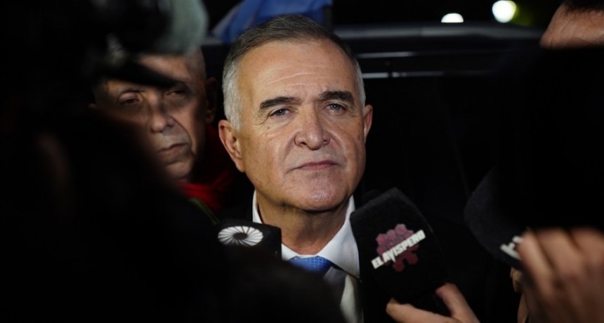 ¿Robo común o ataque político? Investigan el hurto del celular a Jaldo
