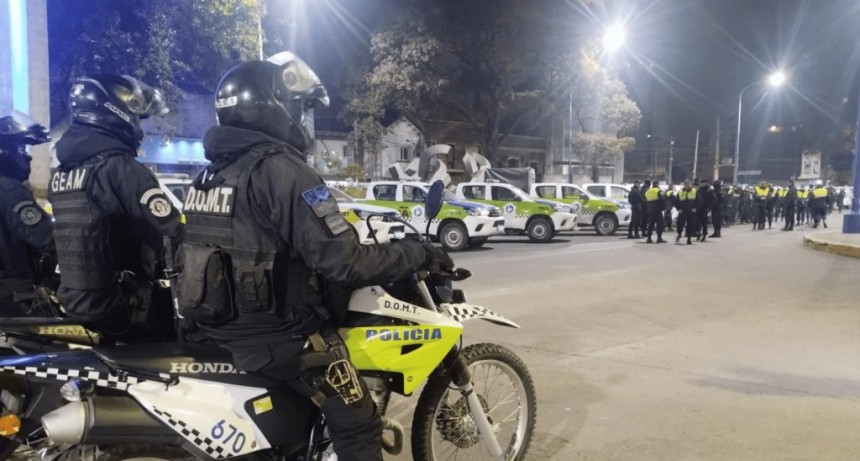 Refuerzan operativos en zonas rojas de la capital tucumana