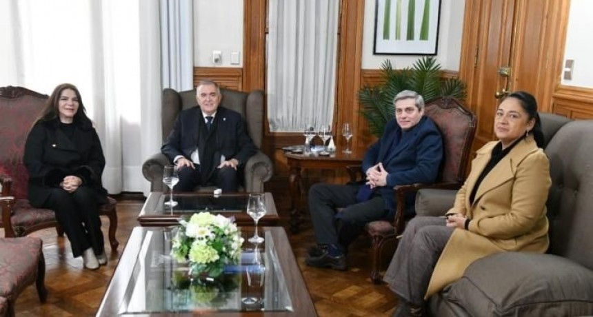 Jaldo y diputados coordinan agenda legislativa para Tucumán