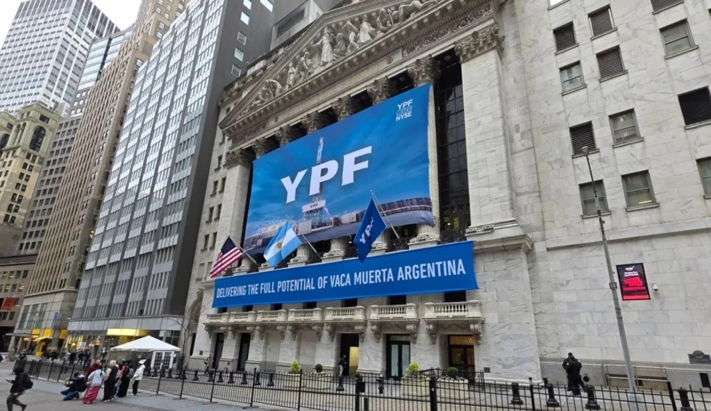 La justicia de Nueva York rechaz&oacute; el pedido extraordinario de Burford Capital y Argentina consolida su triunfo en el caso YPF