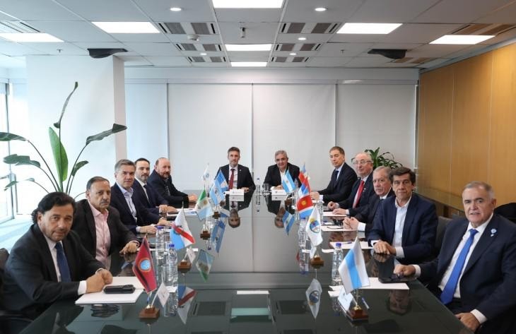 Jaldo y los gobernadores del Norte Grande reclamaron a Santilli obras de gas, rutas y una compensaci&oacute;n el&eacute;ctrica para la regi&oacute;n