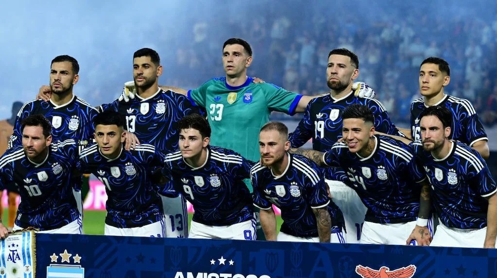 Mundial 2026: la FIFA oficializ&oacute; las listas de las 48 selecciones y estos son los dorsales de la Argentina de Scaloni