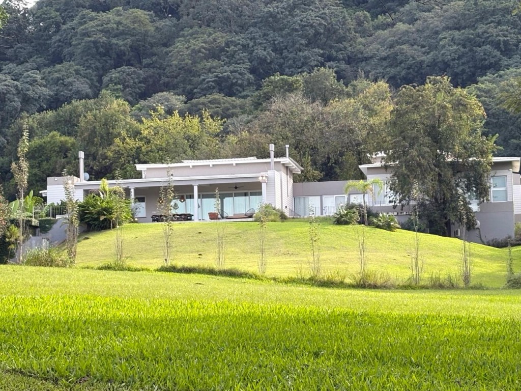 Pol&eacute;mica por el lujo de la intendenta del departamento m&aacute;s pobre de Tucum&aacute;n: &iquest;una casa millonaria en un country de Yerba Buena?