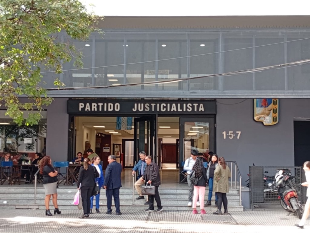 El PJ de Tucum&aacute;n cambi&oacute; a su apoderada en medio de especulaciones sobre la relaci&oacute;n entre Jaldo y Acevedo