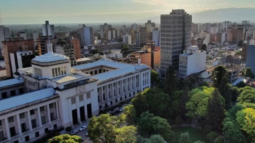Juran 14 nuevos magistrados en Tucum&aacute;n: la Corte Suprema incorpora jueces en lo Civil, Penal y Laboral