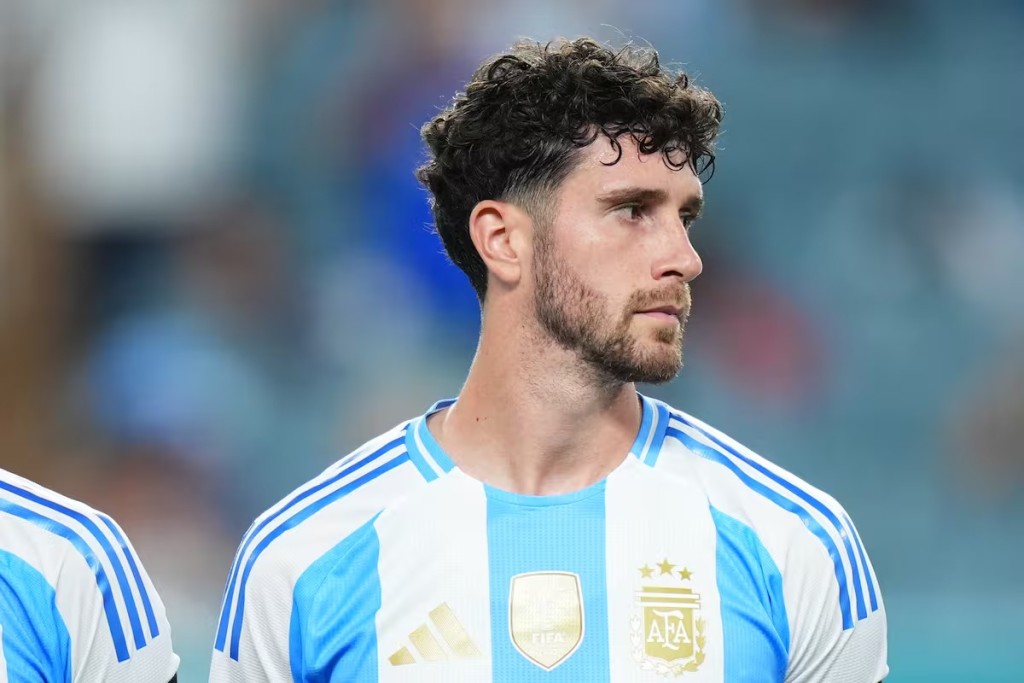 Marcos Senesi reemplazar&aacute; a Leonardo Balerdi en la lista de Argentina para el Mundial 2026