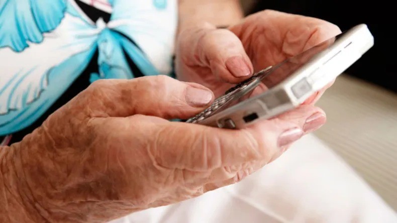 Jubilados y pensionados ya pueden consultar su recibo de haberes desde la app Mi ANSES