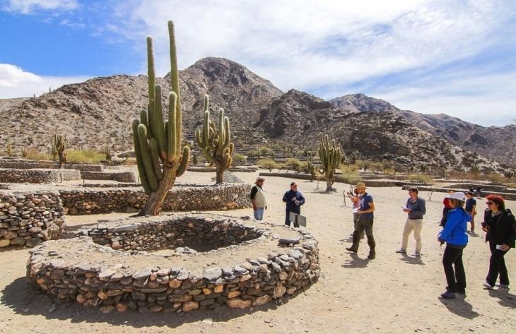 Ferias, pe&ntilde;as, caminatas y teatro: la agenda del fin de semana largo en Tucum&aacute;n tiene m&aacute;s de 50 actividades