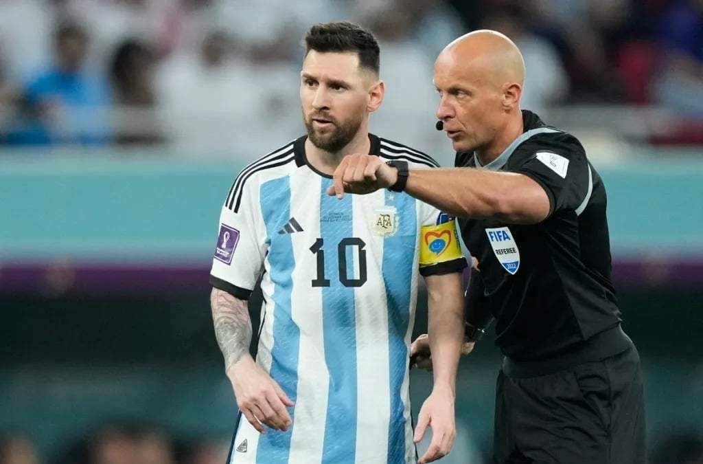 Szymon Marciniak, el &aacute;rbitro de la final de Qatar 2022, dirigir&aacute; el debut de Argentina ante Argelia en el Mundial 2026