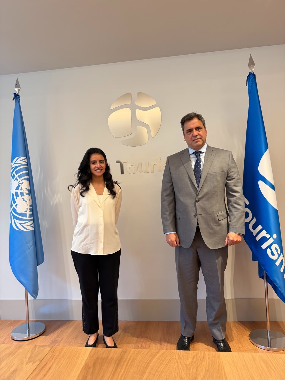 Catal&aacute;n gestiona inversiones tur&iacute;sticas para Tucum&aacute;n en una reuni&oacute;n con la m&aacute;xima autoridad de ONU Turismo