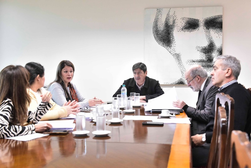 Legislatura: la Comisi&oacute;n de Educaci&oacute;n dio dictamen favorable a 13 proyectos, entre ellos la modificaci&oacute;n del Estatuto Docente