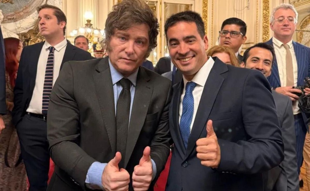 Gobierno designa a Adri&aacute;n Ravier como vocero presidencial: qui&eacute;n es el diputado y economista cercano a Milei