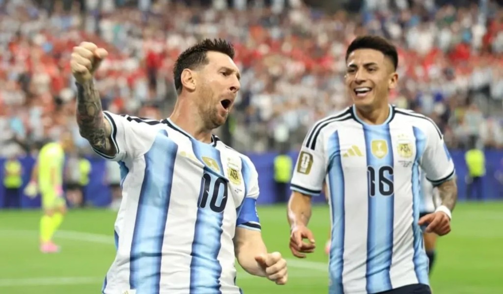 Messi hizo historia y clasific&oacute; a Argentina: doblete ante Austria y r&eacute;cord de goles en los Mundiales