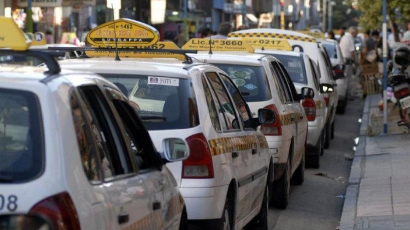 Taxistas se movilizan en el Concejo Deliberante de San Miguel de Tucum&aacute;n por un aumento del 33%: sesi&oacute;n clave este martes