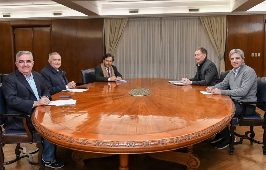 Gobernadores del Norte Grande llevaron a Econom&iacute;a sus reclamos por infraestructura y coparticipaci&oacute;n: Jaldo pidi&oacute; por las obras en ejecuci&oacute;n