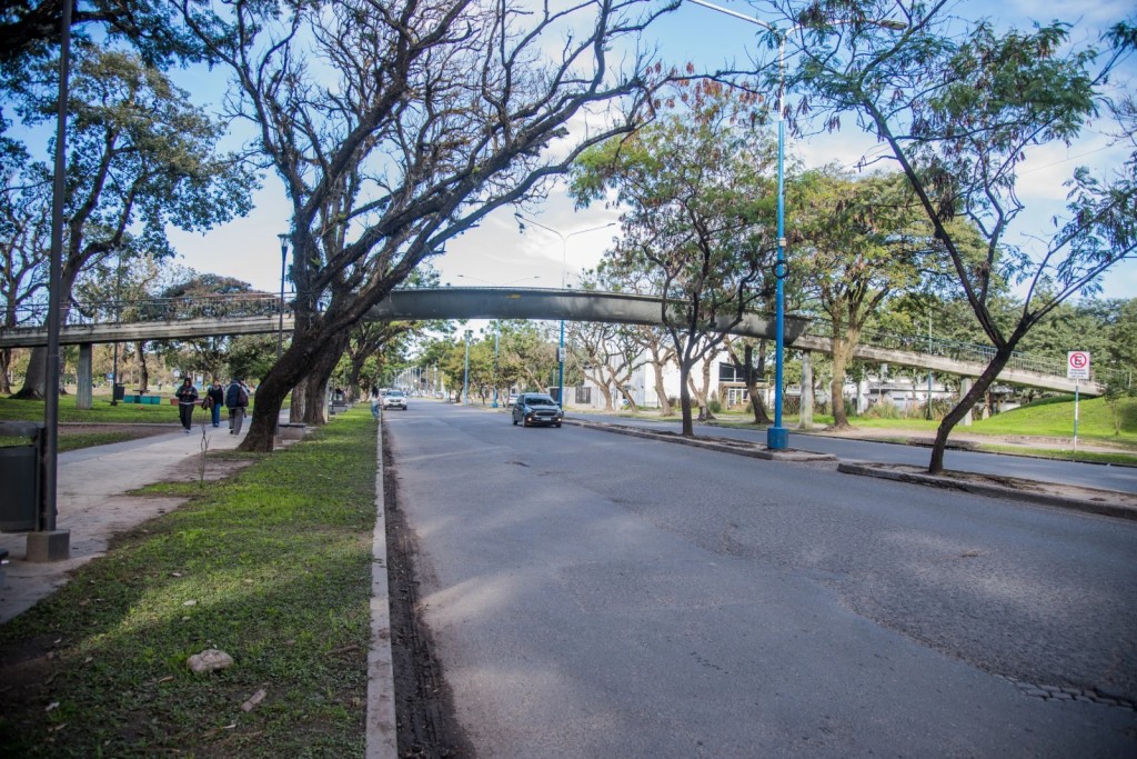 Demoler&aacute;n el puente peatonal de avenida Benjam&iacute;n Ar&aacute;oz por grietas y deterioro estructural