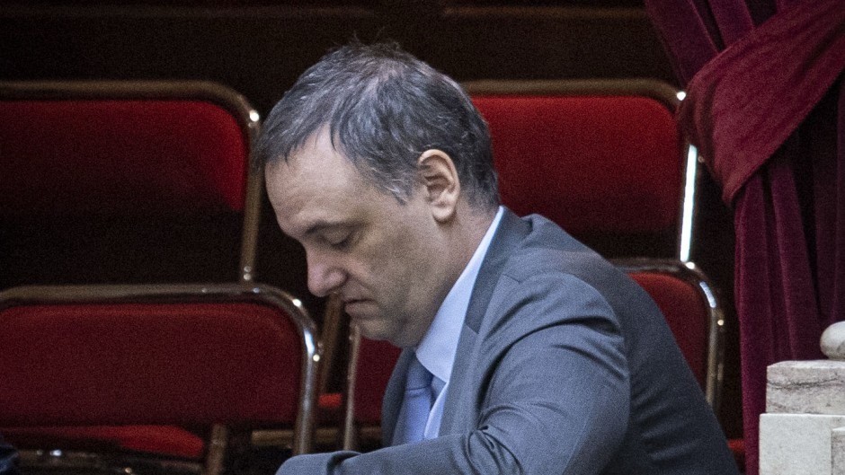 Manuel Adorni tiene los d&iacute;as contados en el Gobierno: el consenso que empuja su salida y el ascenso de Diego Santilli como posible reemplazante