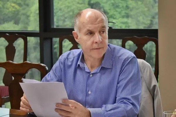 Claudio Vi&ntilde;a afirm&oacute; que no existen impedimentos constitucionales para una eventual reelecci&oacute;n de Osvaldo Jaldo
