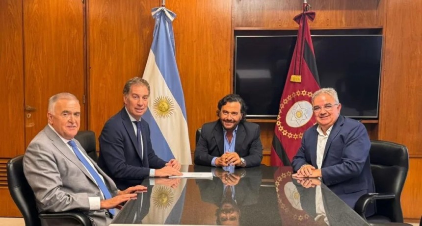 El gobernador Jaldo viaja a Buenos Aires para una cumbre del Norte Grande y reuniones clave con los ministros Santilli y Caputo