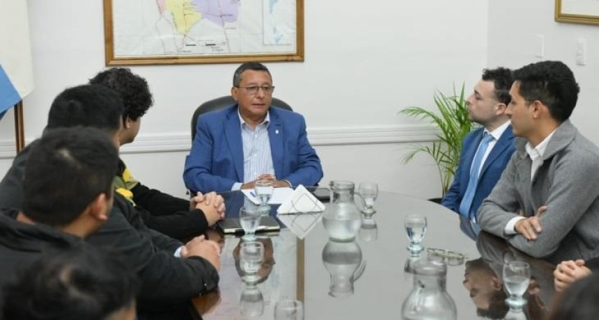 Tom&aacute;s Cobos y la Juventud Justicialista se reunieron con Dar&iacute;o Monteros para llevar las inquietudes de los j&oacute;venes al gobierno