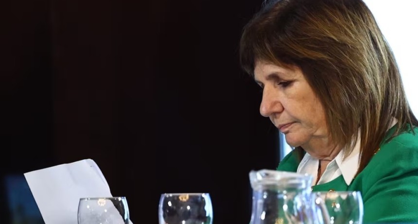 Patricia Bullrich desafi&oacute; a los hermanos Milei por el pliego de Michelli y puso a disposici&oacute;n su renuncia como jefa del bloque en el Senado