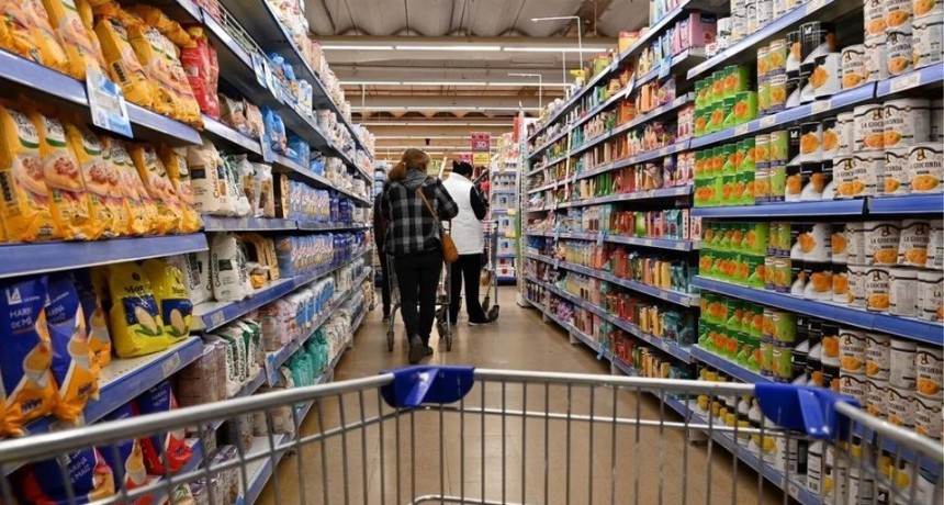 Los analistas del BCRA mantienen la inflaci&oacute;n de mayo en 2,3% y elevan la previsi&oacute;n de crecimiento del PIB al 2,9%