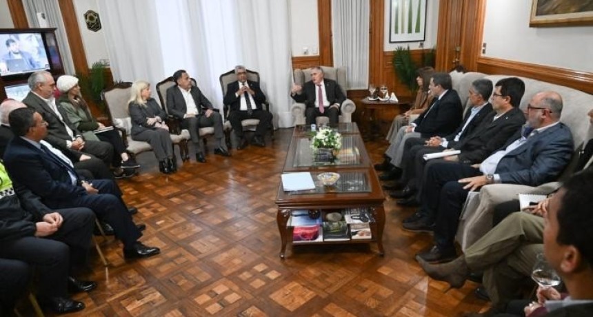 Osvaldo Jaldo encabez&oacute; una reuni&oacute;n de gabinete ampliado en Tucum&aacute;n para evaluar la ejecuci&oacute;n presupuestaria y fortalecer servicios