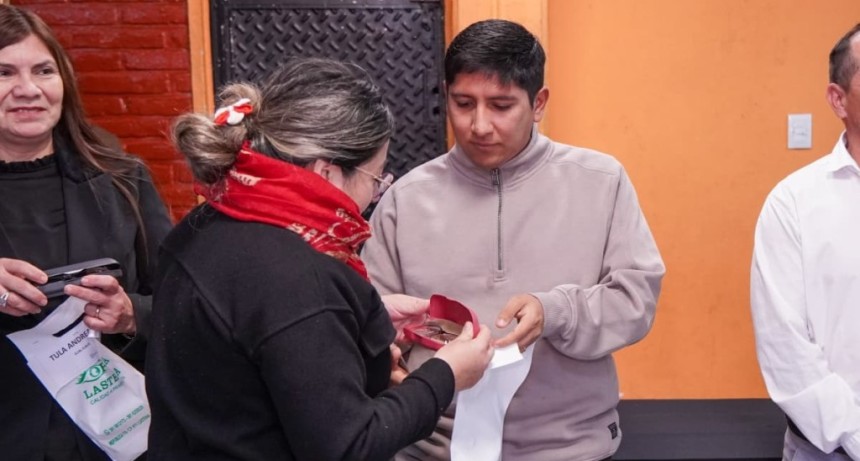 El municipio de Banda del R&iacute;o Sal&iacute; entreg&oacute; anteojos sociales a vecinos en el marco del programa &ldquo;Mirada al Futuro&rdquo;
