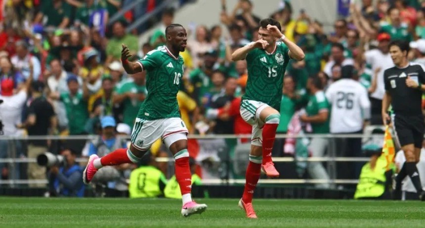 Con tres expulsiones y goles de Qui&ntilde;ones y Jim&eacute;nez, M&eacute;xico derrot&oacute; a Sud&aacute;frica en la apertura del Mundial 2026