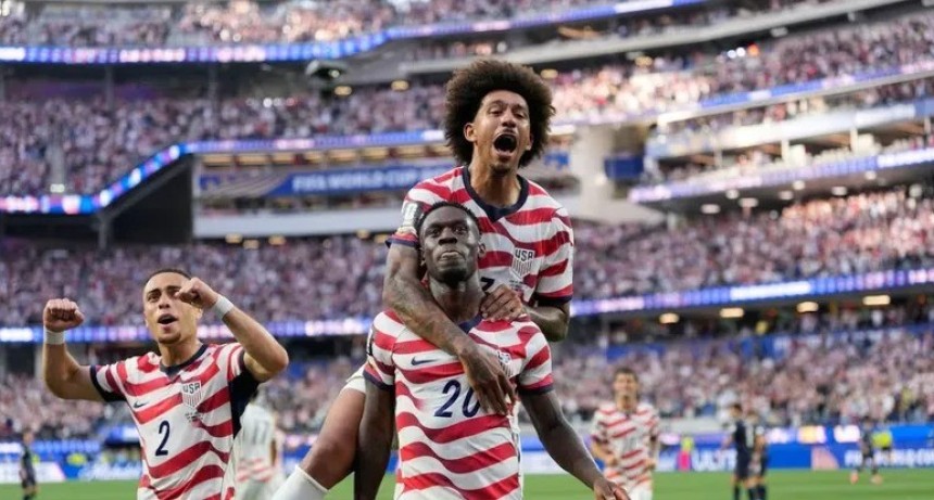 Estados Unidos golea a Paraguay 4-1 en su debut del Mundial 2026 con doblete de Balogun