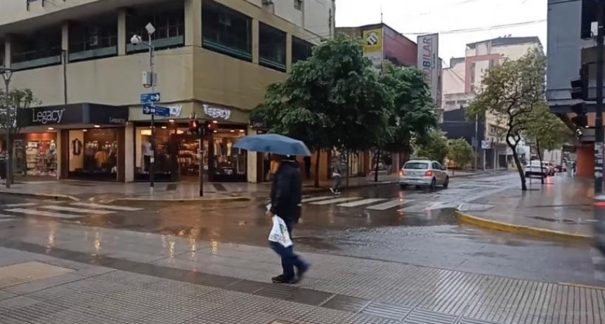 Tucum&aacute;n: domingo con lloviznas aisladas y el lunes con leve ascenso de temperatura
