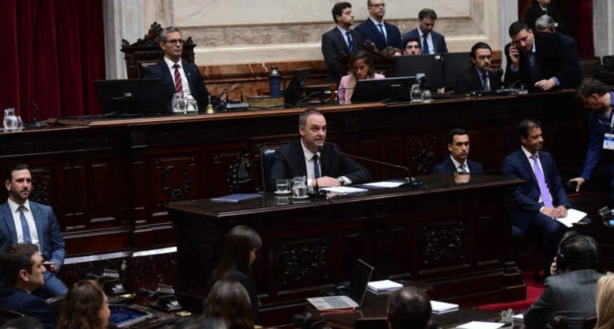 El oficialismo fren&oacute; la sesi&oacute;n del Senado para evitar un pedido de interpelaci&oacute;n contra Adorni por enriquecimiento il&iacute;cito