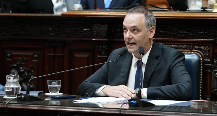 Manuel Adorni confirm&oacute; que ir&aacute; al Senado el 2 de julio pero la oposici&oacute;n exige una interpelaci&oacute;n y pidi&oacute; tratar el tema este jueves