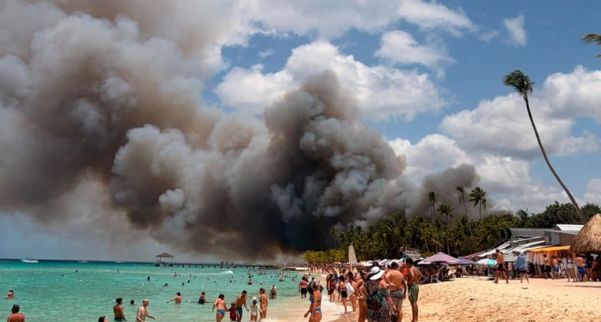 Republica Dominicana: incendio en un hotel de Bayah&iacute;be deja una turista italiana muerta y obliga a evacuar a 1690 personas