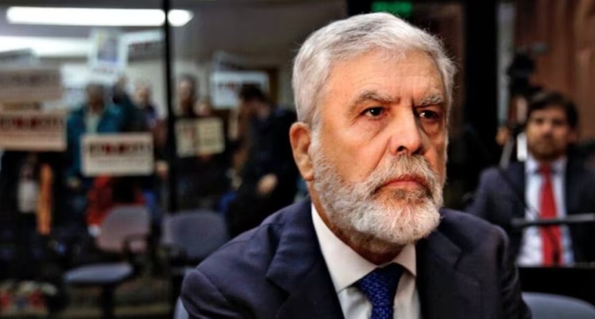 Julio De Vido fue condenado a tres a&ntilde;os de prisi&oacute;n por la causa Odebrecht