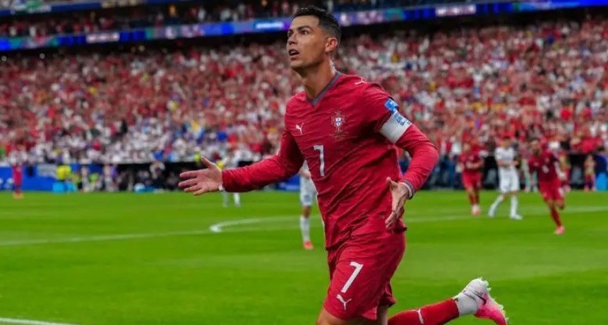 Portugal gole&oacute; a Uzbekist&aacute;n con doblete de Cristiano Ronaldo y se acomod&oacute; en el Grupo K