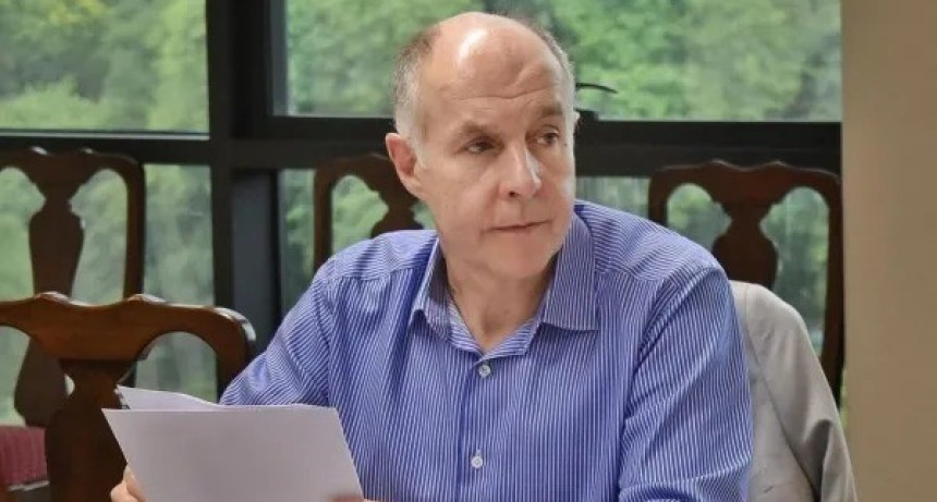Claudio Vi&ntilde;a afirm&oacute; que no existen impedimentos constitucionales para una eventual reelecci&oacute;n de Osvaldo Jaldo